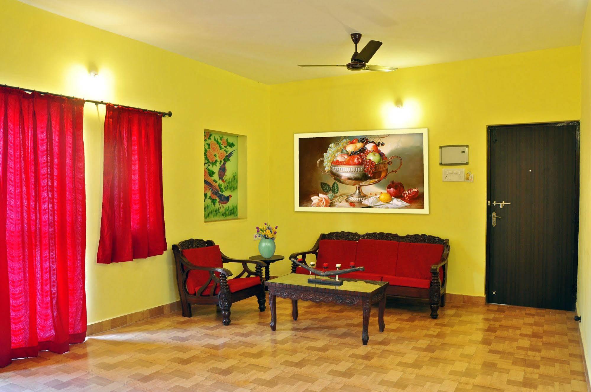 Marina Bay Beach Resort Candolim Εξωτερικό φωτογραφία
